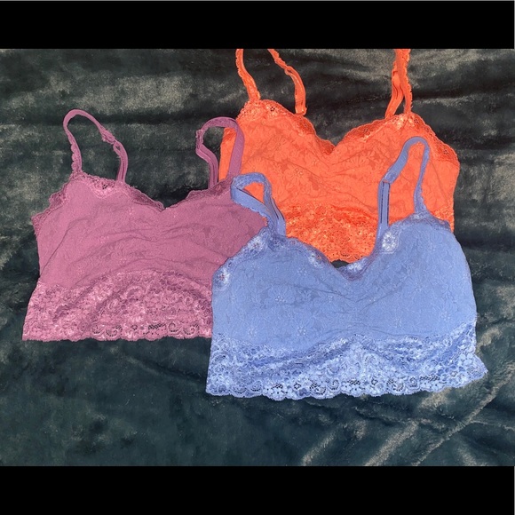 3 Small lace Bralette Set! 👙